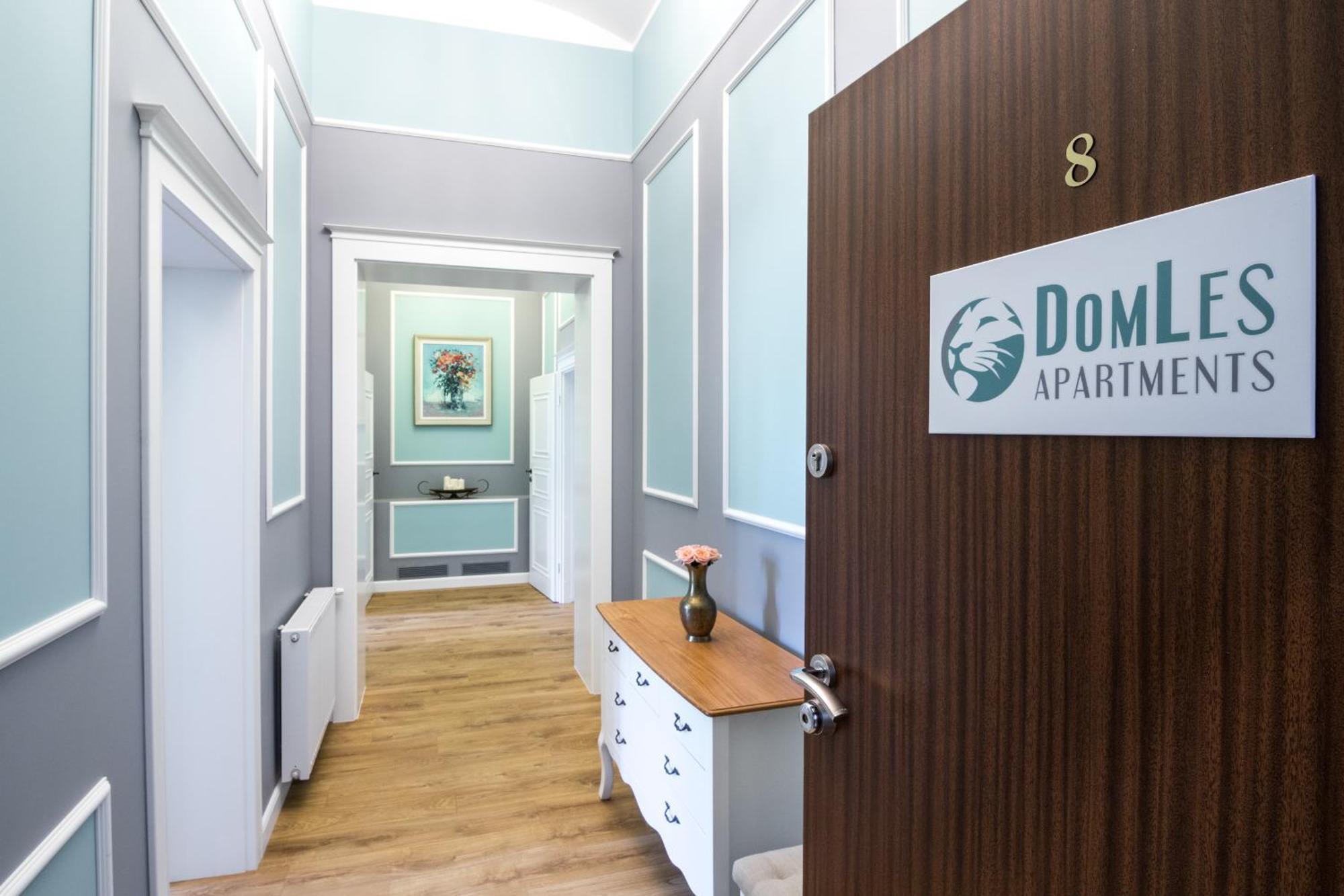 Apartment Domles *